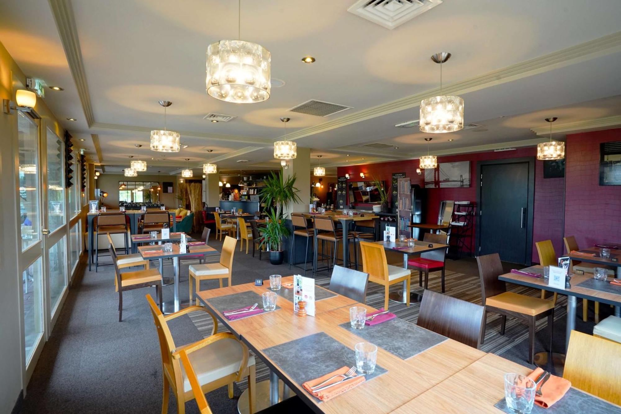 Best Western L'Atelier 117 Maubeuge Exterior photo
